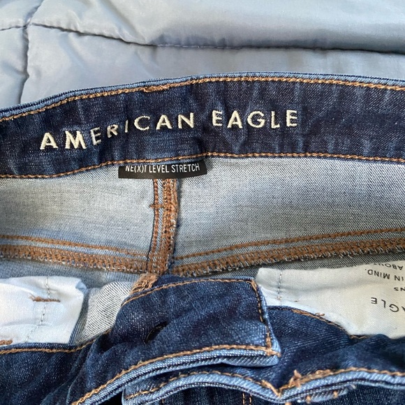 Women’s American Eagle Next Level Stretch Jeans Size 4 - Picture 3 of 4